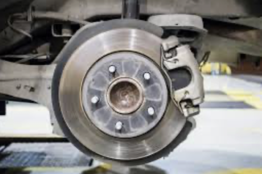 How to Spot Early Signs of Brake Problems Before They Become Dangerous